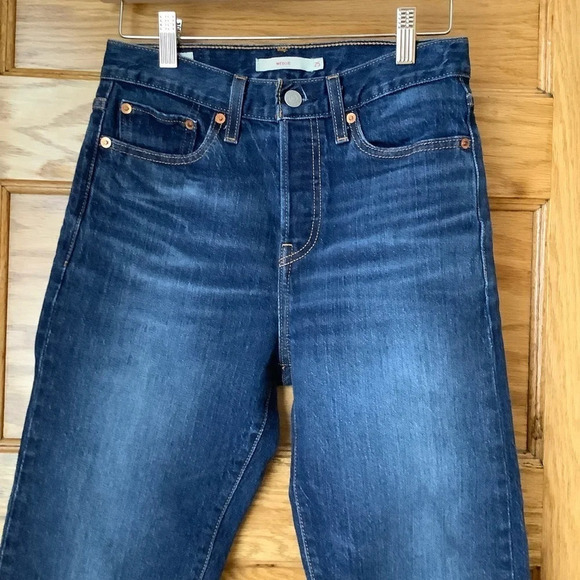 LEVI'S Premium Wedgie Straight Fit Jeans Size 25 - Picture 4 of 14